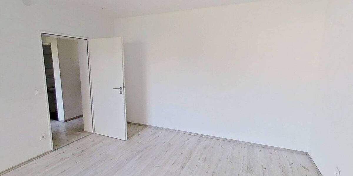 Etagenwohnung Duisburg Marxloh - 3 Zimmer, 79 m&sup2;, 559&euro; | Angebot:26851456