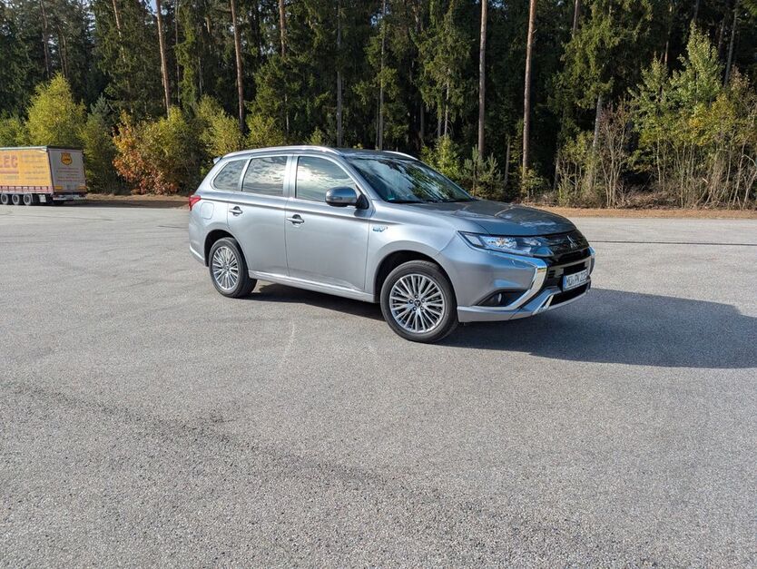 Mitsubishi Outlander 59.000 km 21.000 € Waldkraiburg 84477