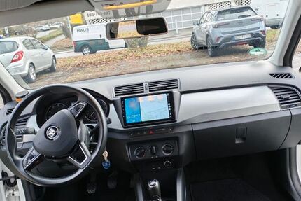 Skoda Fabia 32.009 km 10.200 &euro; Stuttgart 70469