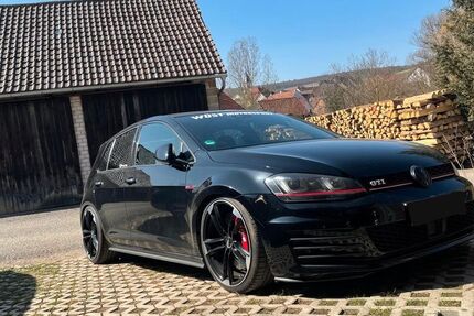 VW Golf 130.000 km 27.500 &euro; Höchheim 97633