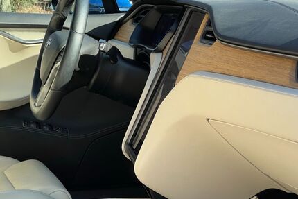 Tesla Model S 130.000 km 39.500 &euro; Berlin 13127