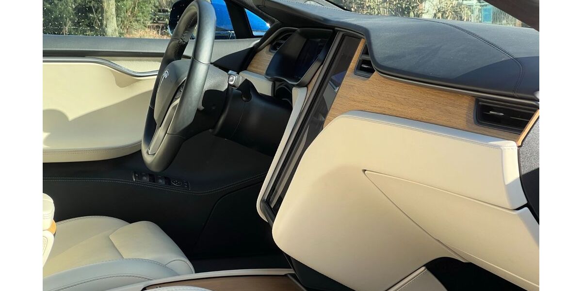 Tesla Model S 130.000 km 39.500 &euro; Berlin 13127