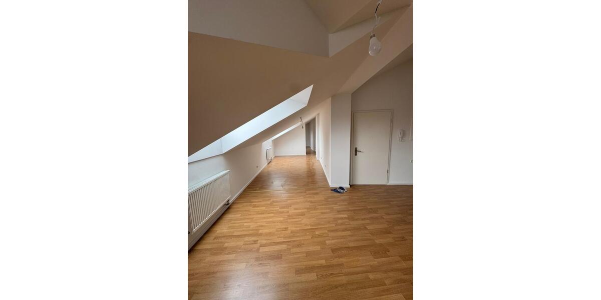 Dachgeschoßwohnung Berlin Treptow-Köpenick - 2 Zimmer, 63 m&sup2;, 1.225&euro; | Angebot:26633427