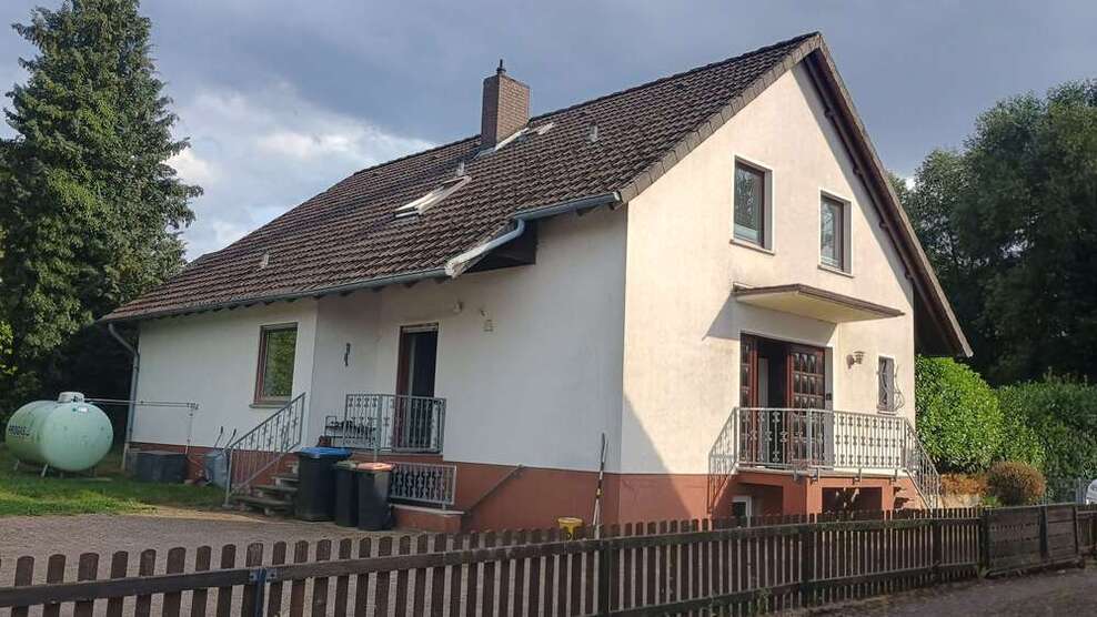 Haus zum Kaufen in Hessisch Oldendorf 225.000 € 161 m²