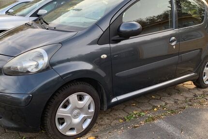 Toyota Aygo (X) 124.000 km 2.750 &euro; Dortmund 44225