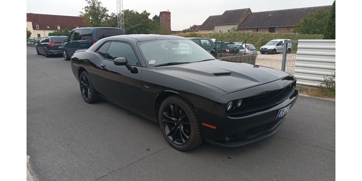 Dodge Challenger 100.000 km 23.999 € Sandersdorf-Brehna 06792
