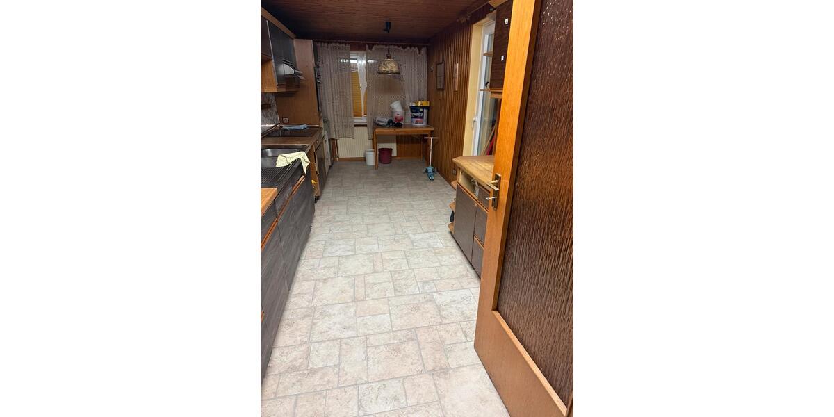 Einfamilienhaus Bad Münder am Deister - 8 Zimmer, 336 m&sup2;, 1.450&euro; | Angebot:24878302