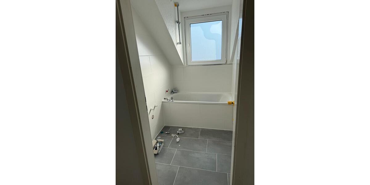 Dachgeschoßwohnung Neuss Furth-Mitte - 2 Zimmer, 55 m&sup2;, 700&euro; | Angebot:25045377