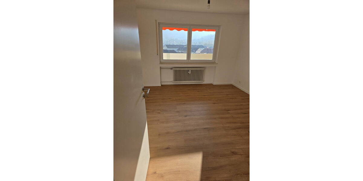 Etagenwohnung Gernsbach - 3 Zimmer, 80 m&sup2;, 950&euro; | Angebot:26807066