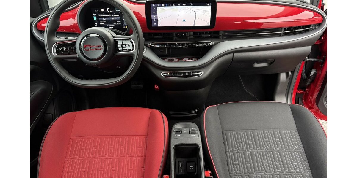 Fiat 500 E Cabrio Red NAVI/CARPLAY/KLIMA/DAB/1.HAND 37.863 km 16.900 &euro; Villingen-Schwenningen 78054