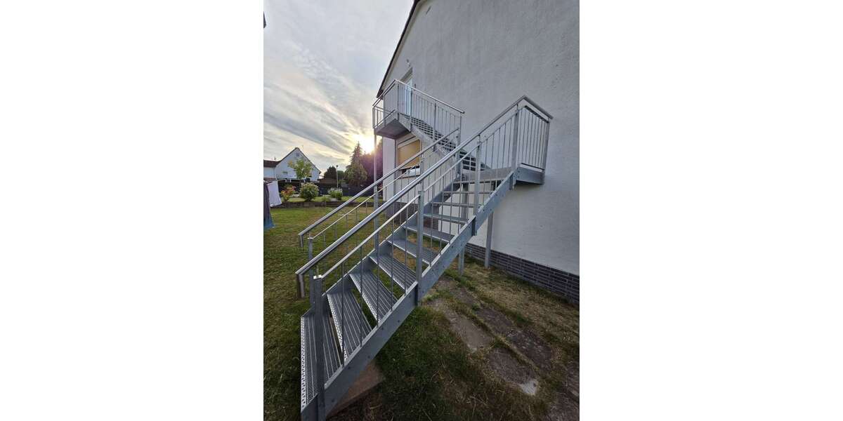 Etagenwohnung Felsberg - 3.5 Zimmer, 83 m&sup2;, 890&euro; | Angebot:27464083