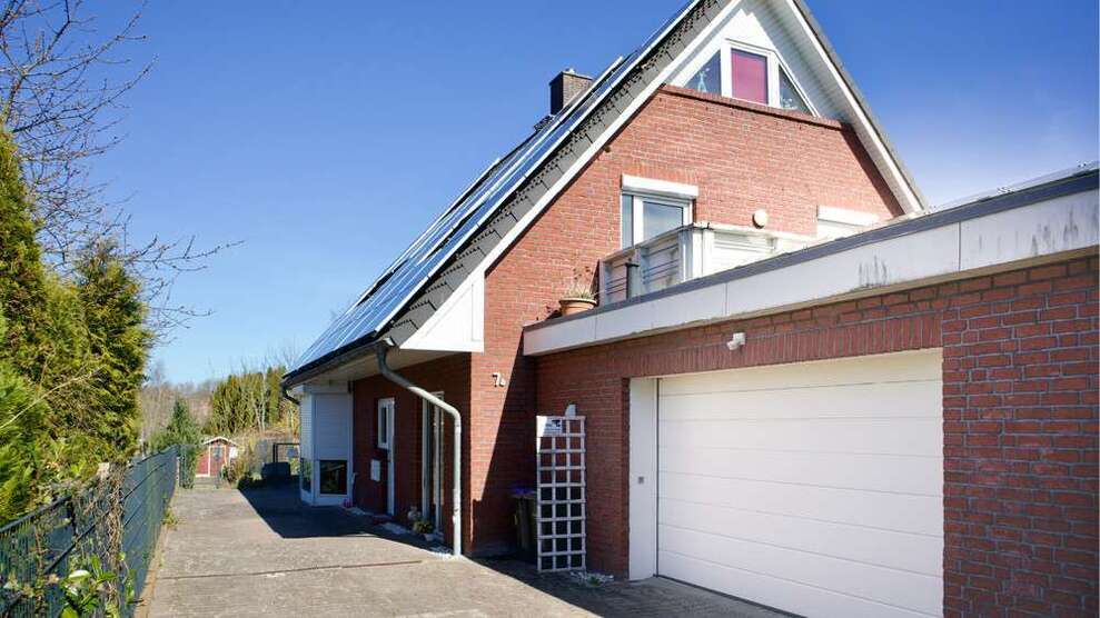 Haus zum Kaufen in Kiel 748.400 € 216.07 m²