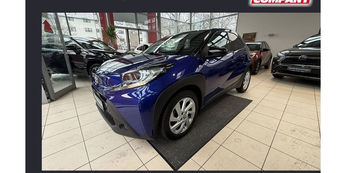 Toyota Aygo (X) 52.099 km 14.990 &euro; Berlin 13403