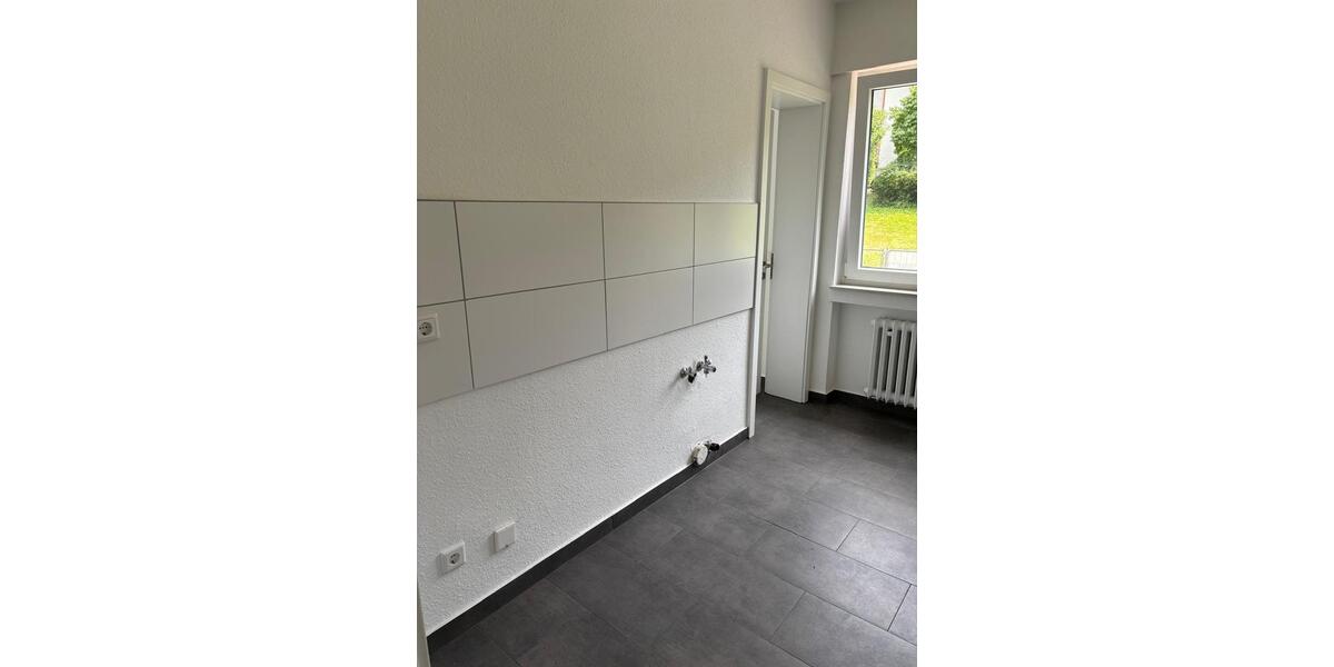 ANFRAGESTOPP!!! Sanierte 3-Zimmerwohnung in 54550 Daun, Heinrich-Hertz-Str. 1, EG Links 3 zimmer