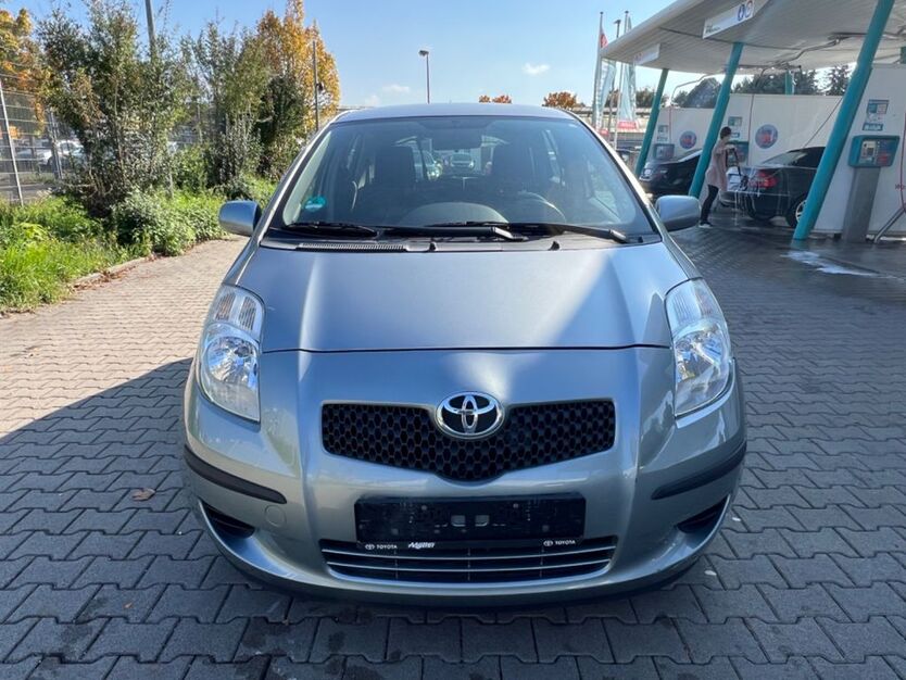 Toyota Yaris 108.000 km 3.999 € Germersheim 76726