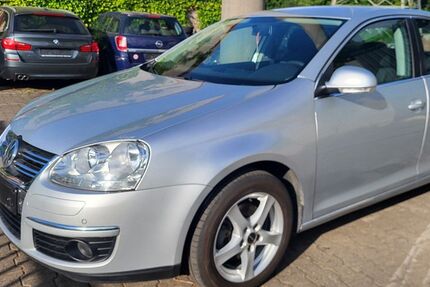 VW Jetta 245.000 km 2.800 &euro; Sailauf 63877