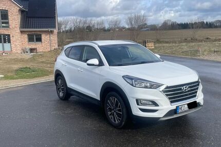 Hyundai TUCSON 63.000 km 16.500 &euro; Albersdorf 25767