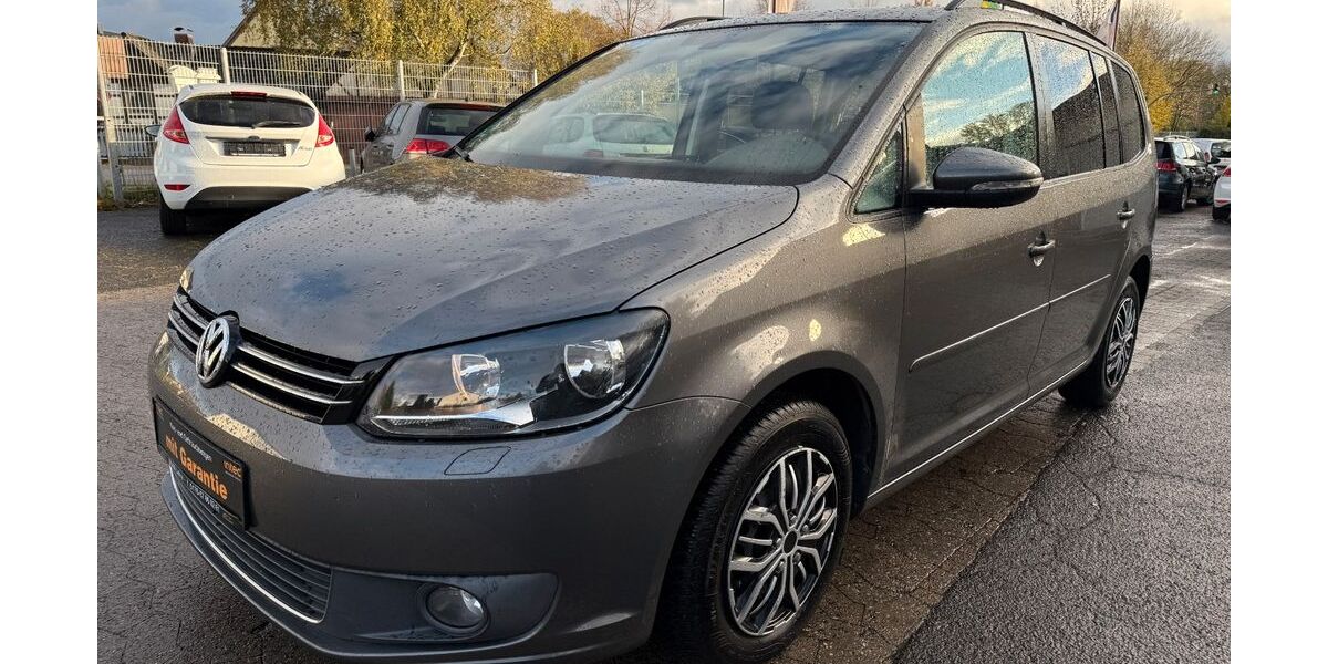VW Touran 150.000 km 9.100 &euro; Lehre 38165