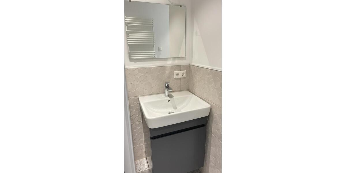 Hochparterre Baden-Baden Baden - 4 Zimmer, 139 m&sup2;, 1.785&euro; | Angebot:26337726