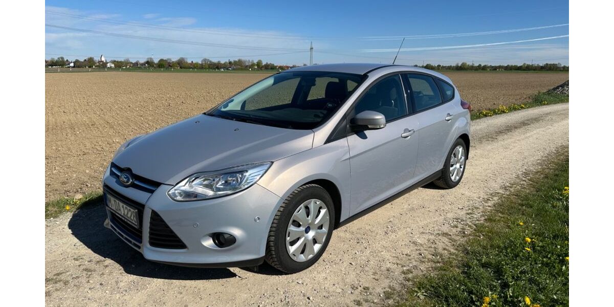 Ford Focus 69.000 km 6.980 &euro; Germering 82110
