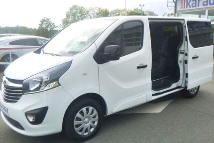 Opel Vivaro 74.978 km 21.900 &euro; Bayreuth 95448