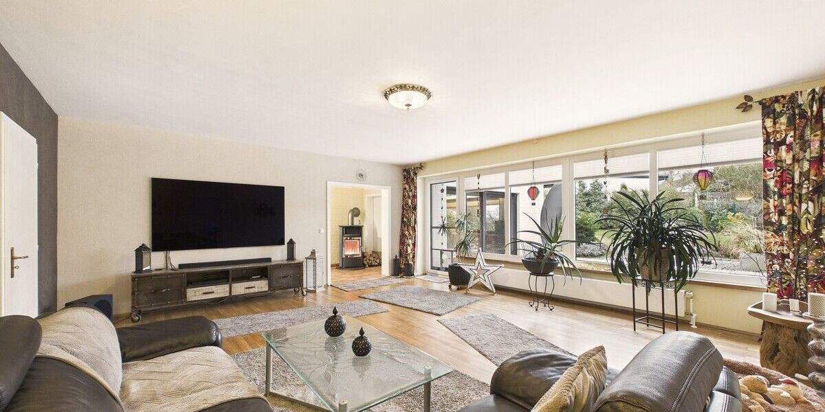 Einfamilienhaus Warstein - 1 Zimmer, 282 m&sup2;, 489.000&euro; | Angebot:25277672