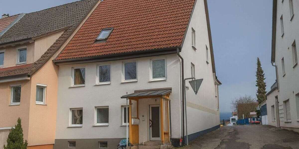 Einfamilienhaus Trossingen - 7 Zimmer, 183 m&sup2;, 349.000&euro; | Angebot:24119083