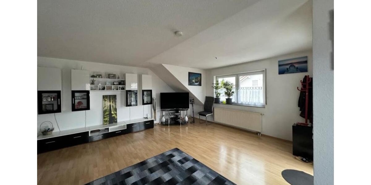 Dachgeschoßwohnung Gau-Bickelheim Bickelheim - 5 Zimmer, 125 m&sup2;, 250.000&euro; | Angebot:25989661