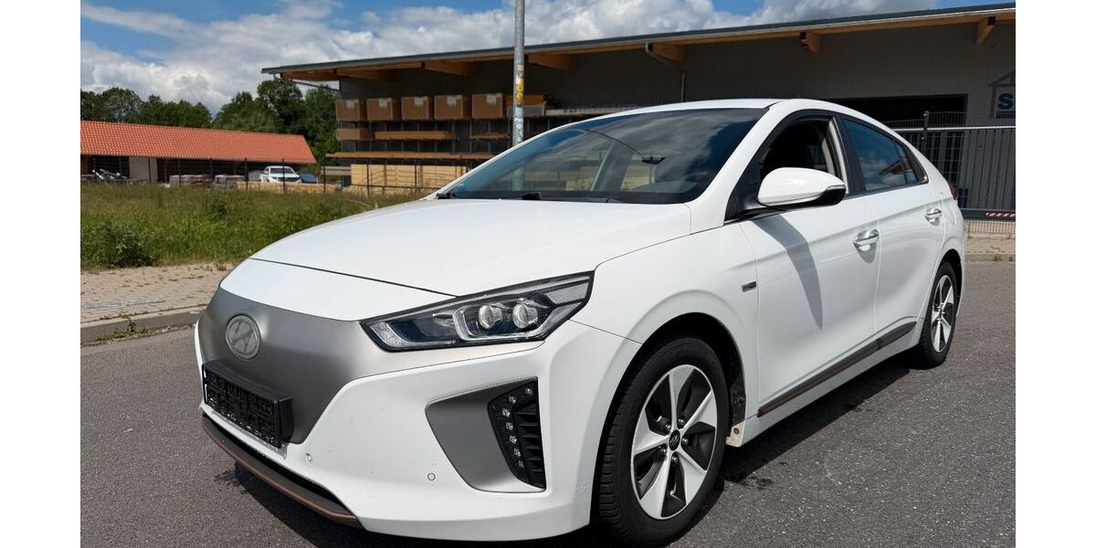 Hyundai IONIQ 77.940 km 13.900 &euro; Bad Fallingbostel (OT Dorfmark) 29683