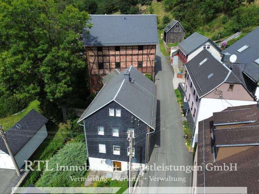 Haus zum Kaufen in Hirschberg 89.900 € 108 m²