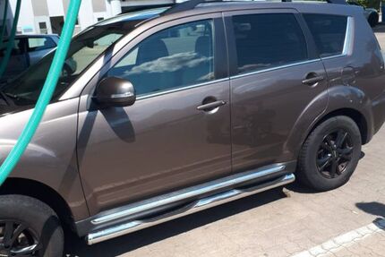 Mitsubishi Outlander 138.500 km 9.000 &euro; Hamburg 22179