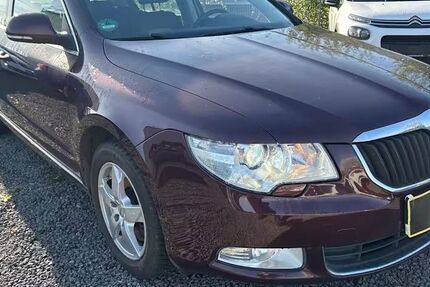 Skoda Superb 210.000 km 3.499 &euro; Berlin 13359