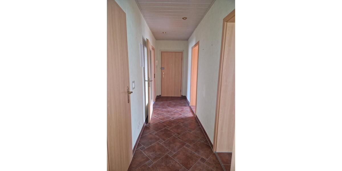 Etagenwohnung Döbeln - 3 Zimmer, 64 m&sup2;, 53.000&euro; | Angebot:26639202