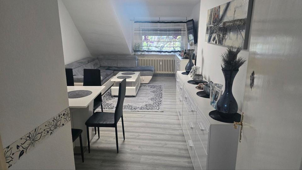 Wohnung 3.5 Zimmer mit Garten und Gartenhaus 3.5 zimmer