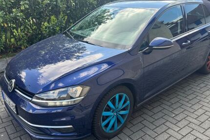 VW Golf 144.500 km 13.499 &euro; Lucka 04613