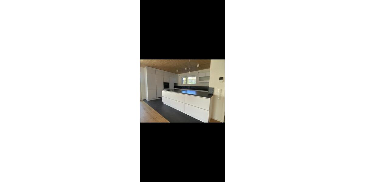 Erdgeschoßwohnung Backnang - 3 Zimmer, 95 m&sup2;, 1.385&euro; | Angebot:26088252
