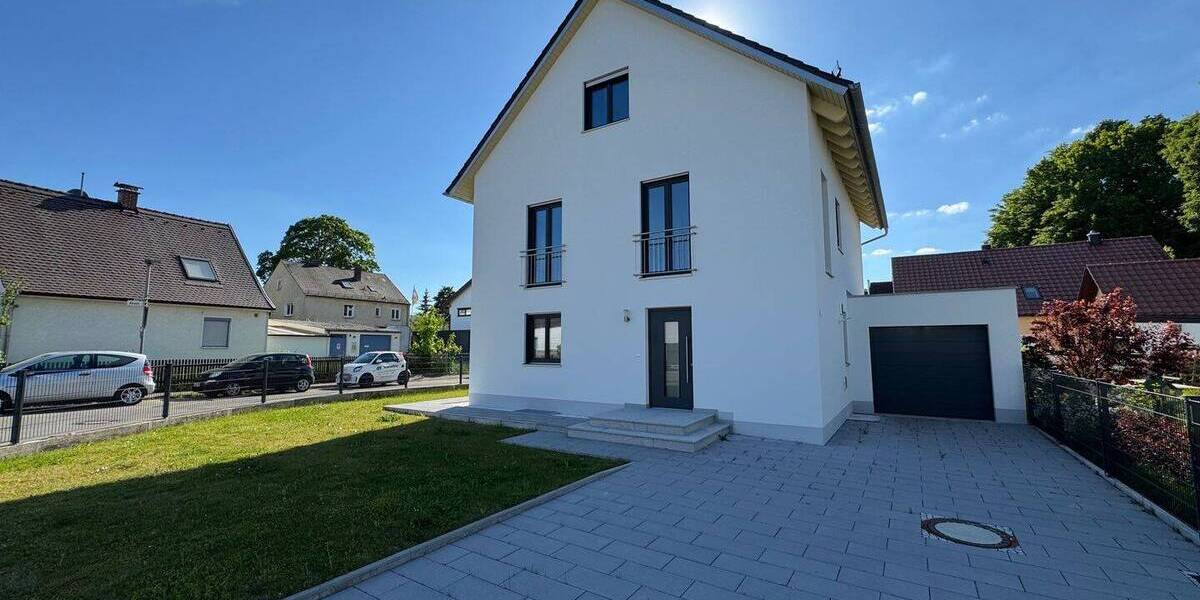 Einfamilienhaus Augsburg Haunstetten - 5 Zimmer, 206 m&sup2;, 2.300&euro; | Angebot:26874974