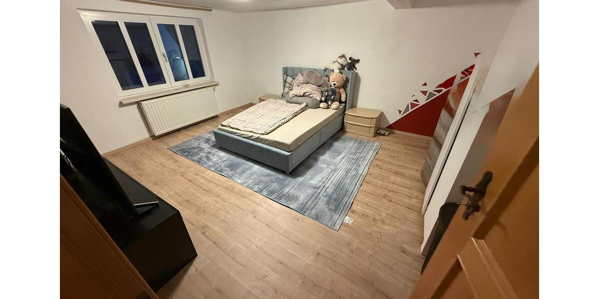 Etagenwohnung Berkatal - 6 Zimmer, 150 m&sup2;, 1.000&euro; | Angebot:25872359
