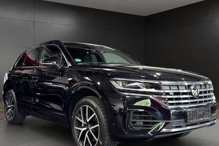 VW Touareg 72.144 km 46.950 &euro; Zeven 27404
