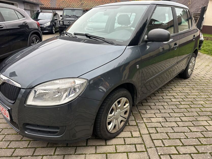 Skoda Fabia 239.000 km 1.990 € Roth 91154