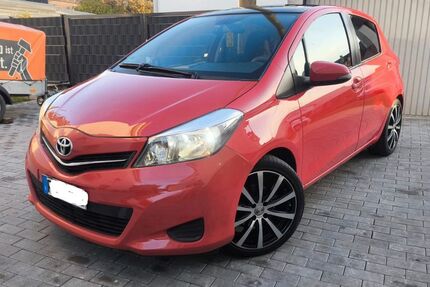 Toyota Yaris 216.000 km 5.999 &euro; Frankfurt am Main 65936
