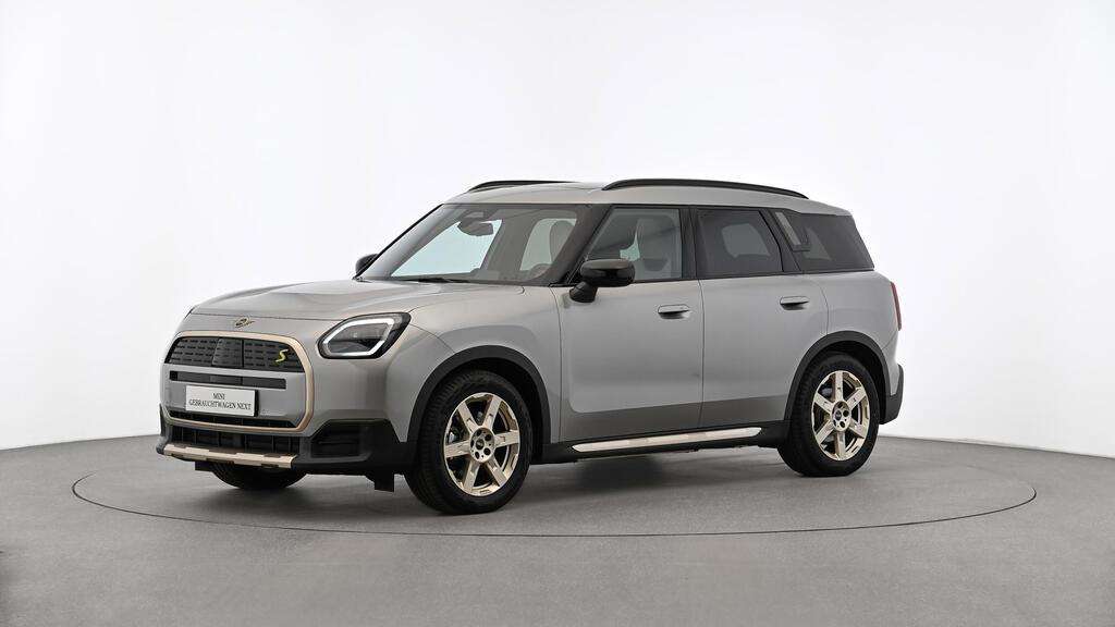 Mini Countryman SE All4 23.065 km 40.347 &euro; München 80788
