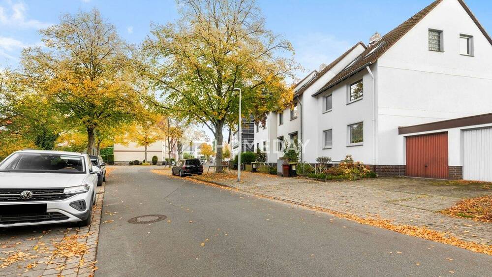 Großzügiges Reihenendhaus mit Südbalkon, Terrasse & Garage in ruhiger Lage 7 zimmer