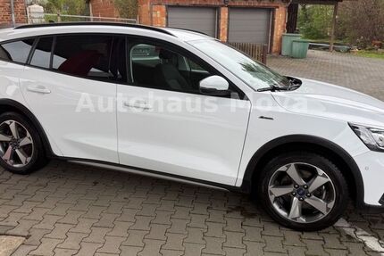 Ford Focus 173.000 km 9.999 &euro; Calden 34379