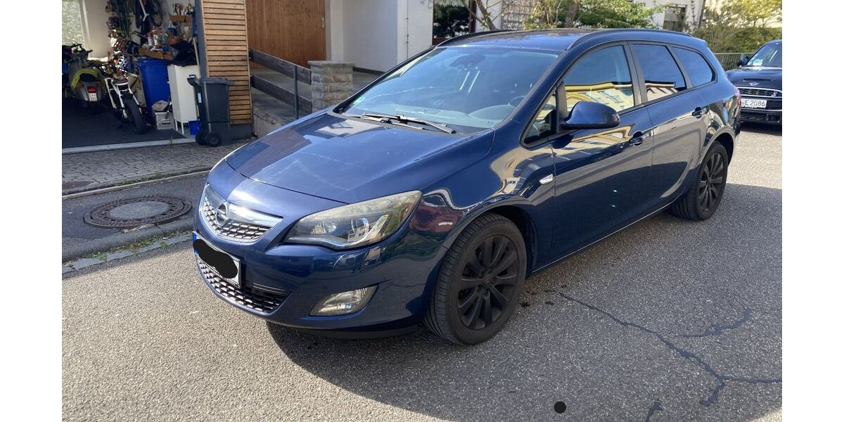 Opel Astra 241.000 km 3.000 &euro; Randersacker 97236