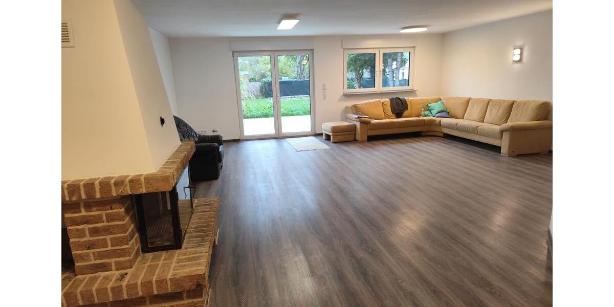 Einfamilienhaus Düren Rölsdorf - 7 Zimmer, 261 m&sup2;, 520.000&euro; | Angebot:25953421