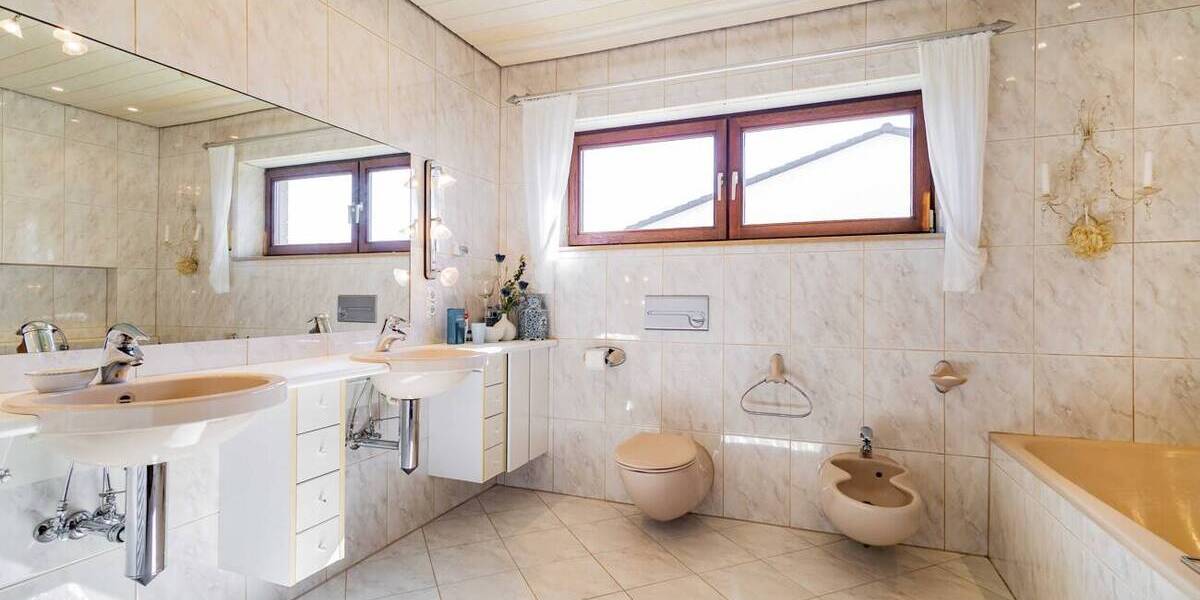 Einfamilienhaus Teningen - 8 Zimmer, 189 m&sup2;, 747.000&euro; | Angebot:26306159