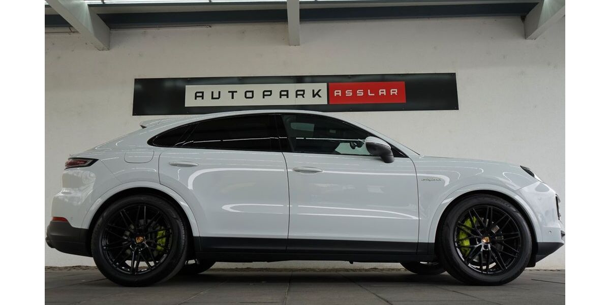 Porsche Cayenne 19.350 km 105.880 &euro; Asslar 35614