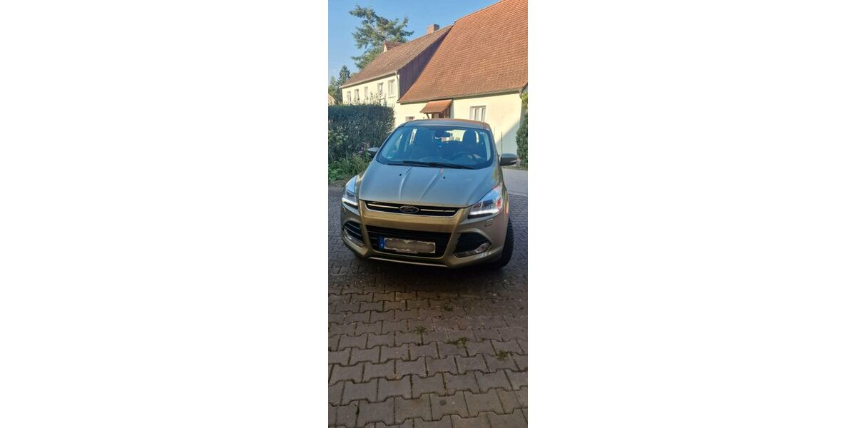 Ford Kuga 204.000 km 8.300 &euro; Burgoberbach 91595
