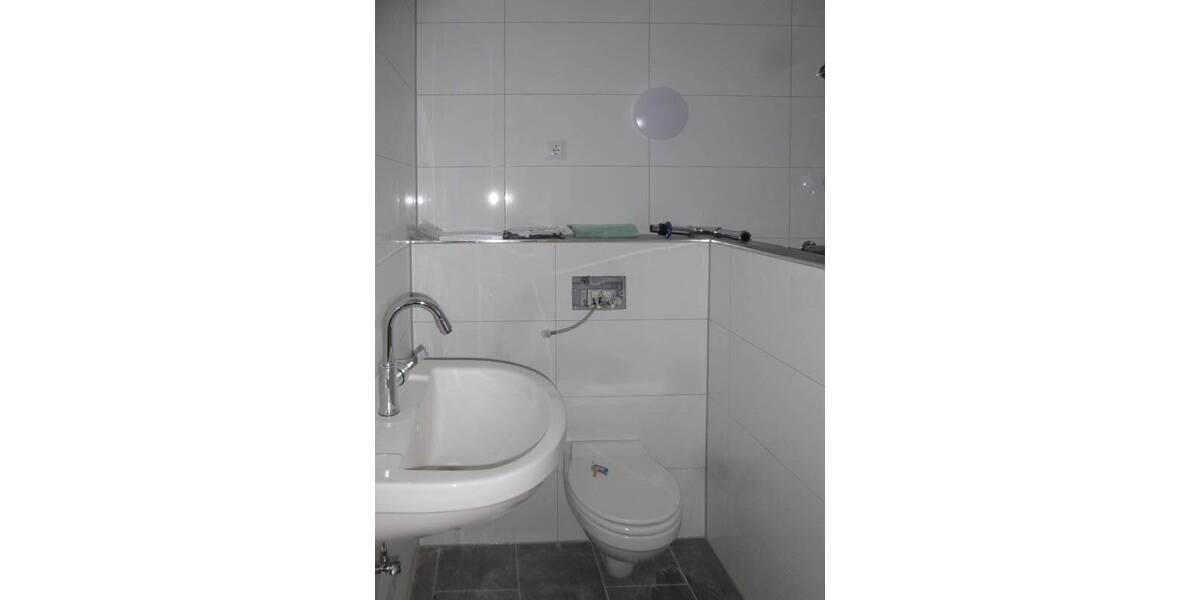 Etagenwohnung Oberhausen Stadtmitte - 2 Zimmer, 39 m&sup2;, 360&euro; | Angebot:25983159